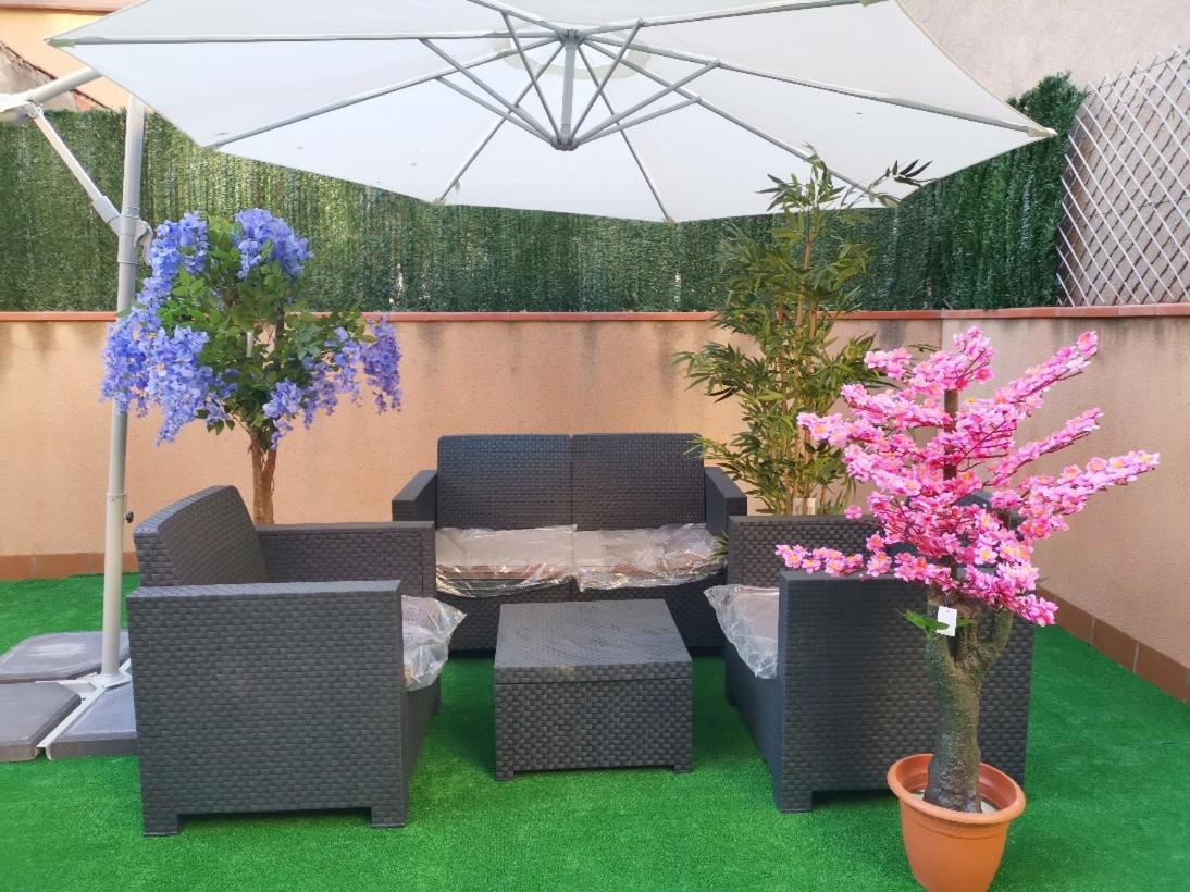 Duplex / Beach 3Min/ Bcn Center 10Min/Tren 2Min Daire Sant Adria de Besos Dış mekan fotoğraf